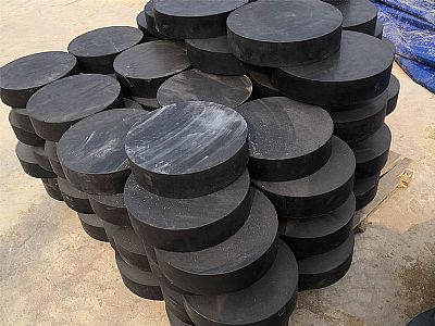 洛江区板式橡胶支座由若干层橡胶片与薄钢板经加压硫化